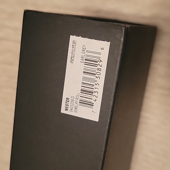 Tumi Nester Jewelry Roll Earl Grey - Picture 3 of 11